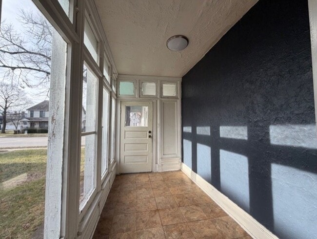 Photo - 902-904 1/2 S Limestone St. Unit 904