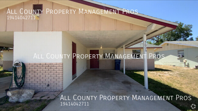 Building Photo - 5606 23rd St W Rental
