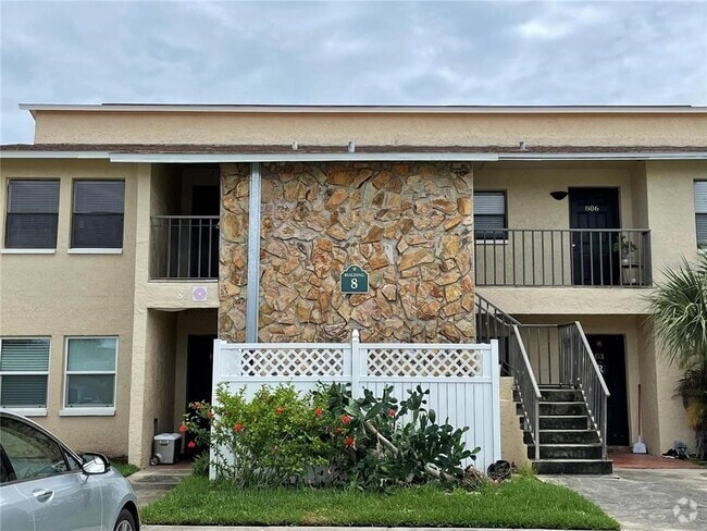 Building Photo - 6301 58th St N Unit 805 Rental