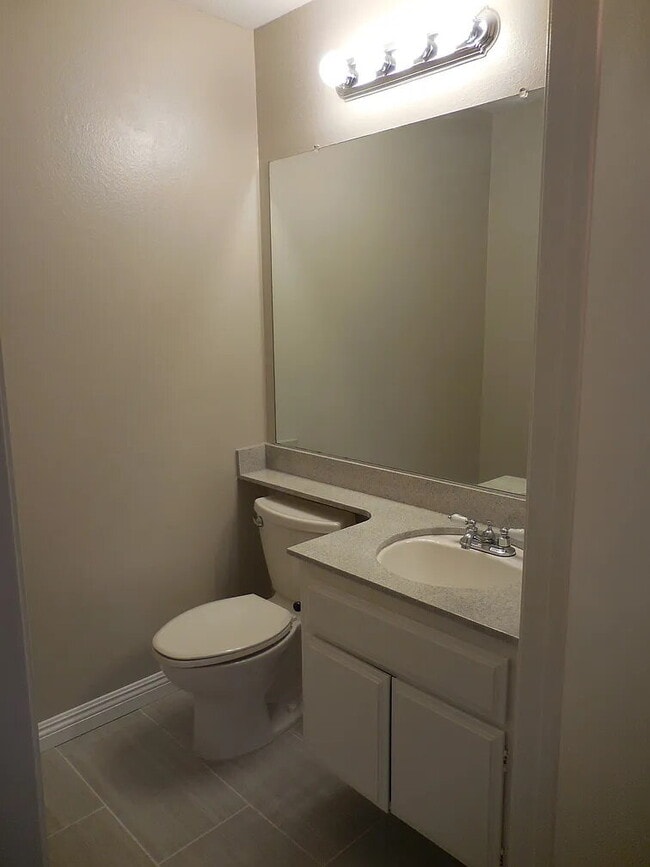 Building Photo - Newly renovated Mission Valley Unit 85 Rental