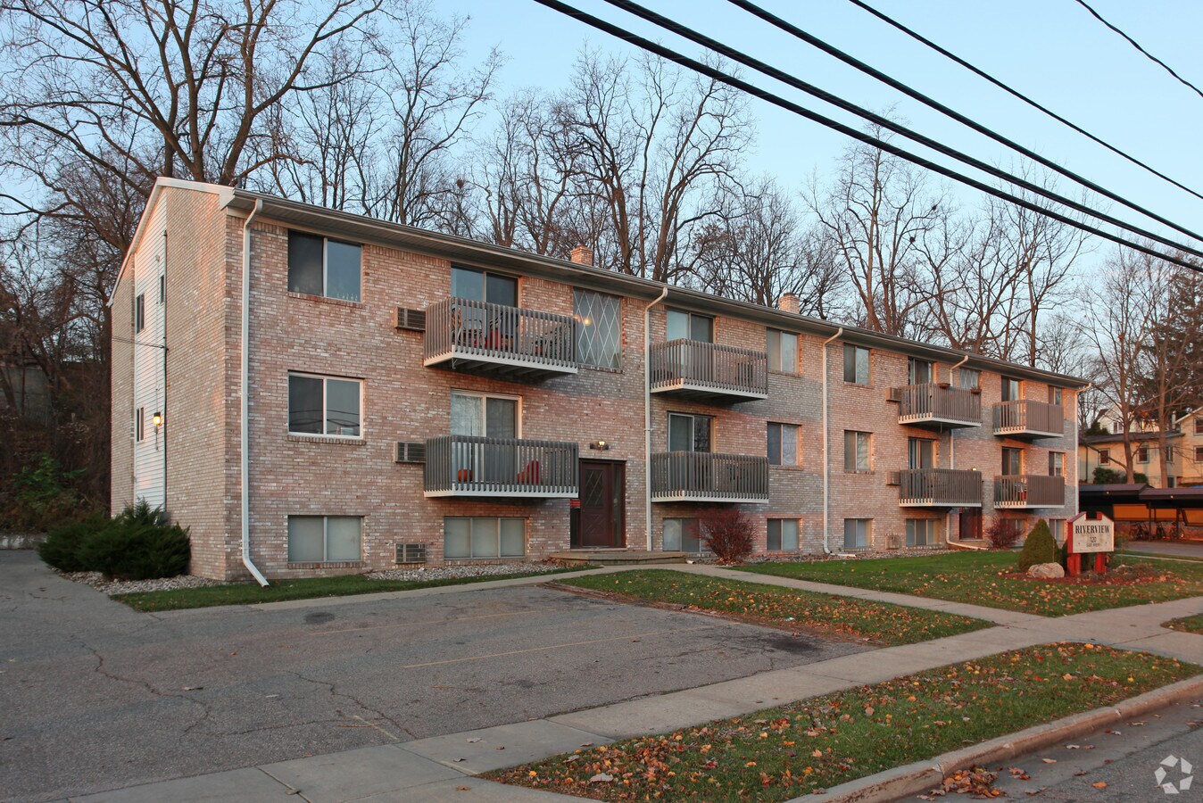 Boardwalk Apartments - Boardwalk Apartments