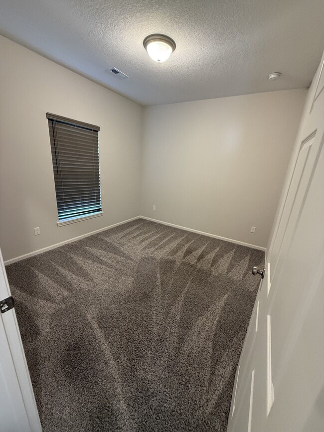 Photo - 7909 NW 124 St