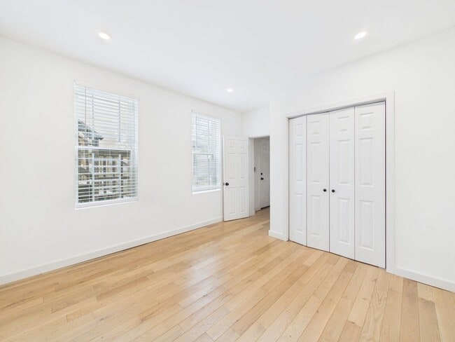 Photo - 3112 Richmond St Unidad #1R & Garage