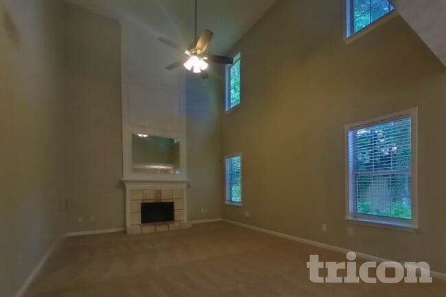 Photo - 1101 Tuscany Cir SW