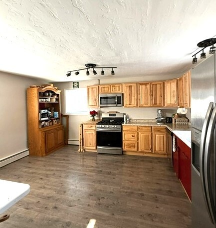 Photo - 200 W 5th Ave