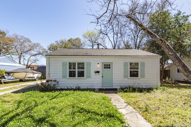 2 Bedroom 1 Bath Single Family Home in Mag... - 2 Bedroom 1 Bath Single Family Home in Mag...