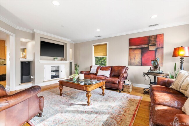 Photo - 2 Goldwin St Unit 2