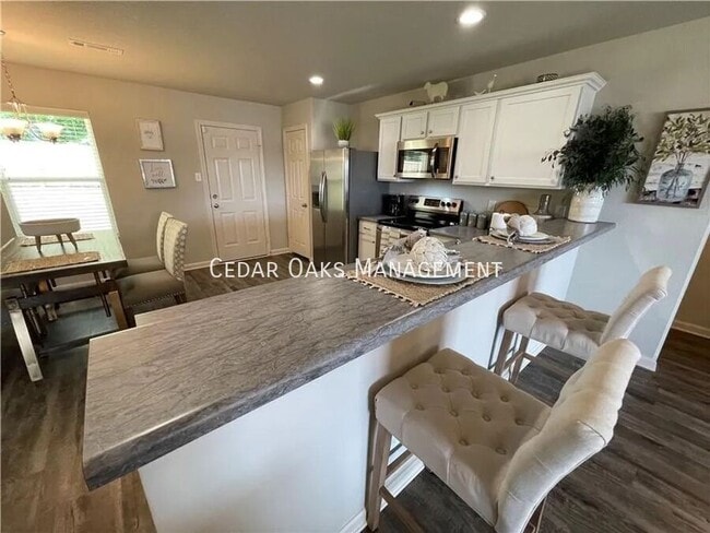 Photo - 2813 Reynolds St