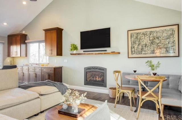 Photo - 1360 Montreal Dr