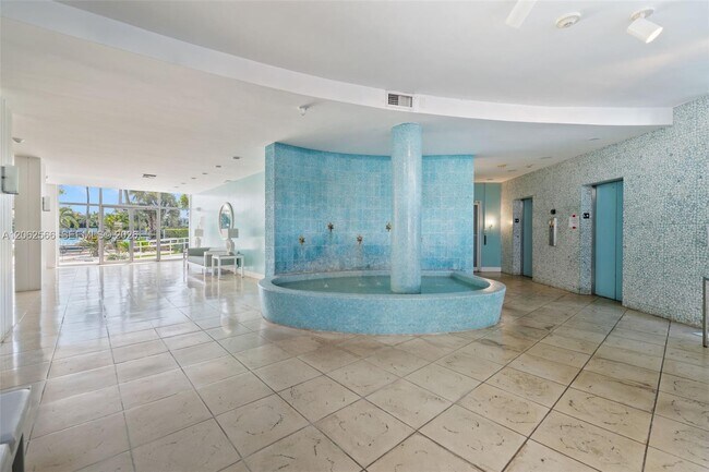 9101 E Bay Harbor Dr Unit 204