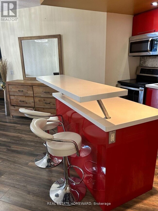 Photo - 218 Queens Quay W Unit 409