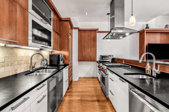 Photo - 22 Mercer St