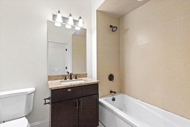 Photo - 2500 Green Bay Rd Unit 201
