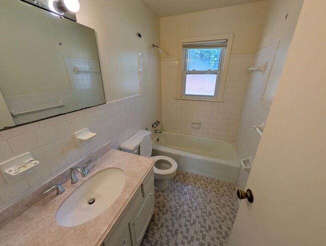 Photo - 3442 Heatherfield Dr