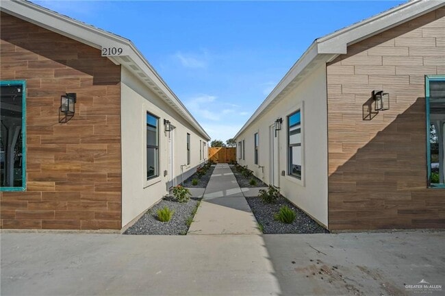 Photo - 12 E Viviana St Unit 4