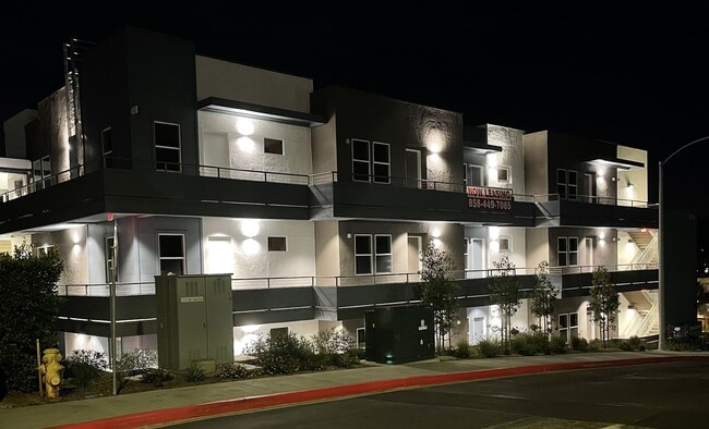 Photo - 2 bedrooms 2 baths For Rent in Escondido Unit 1316 E Grand Avenue 203