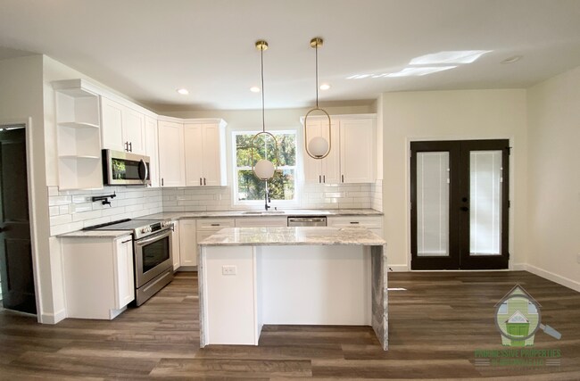 Photo - 228 Maco Terrace