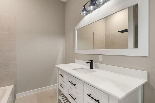 Photo - 6712 Parker Oaks Ln