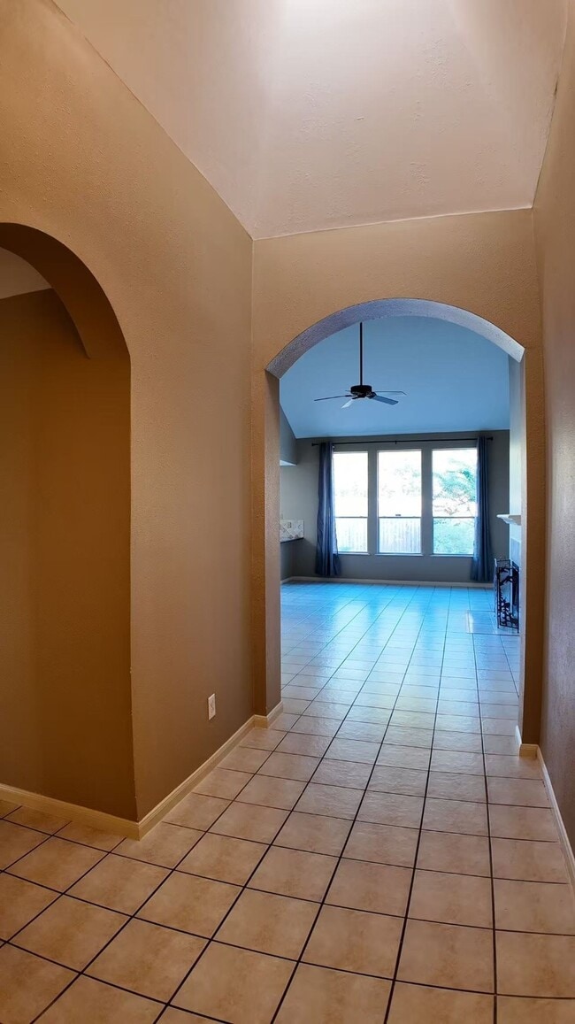 Photo - 2919 Foxden Dr