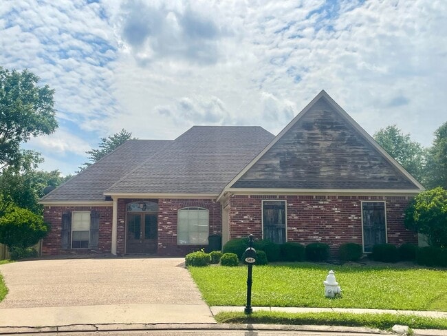 Building Photo - 3/2 Home for Rent in Brandon School District