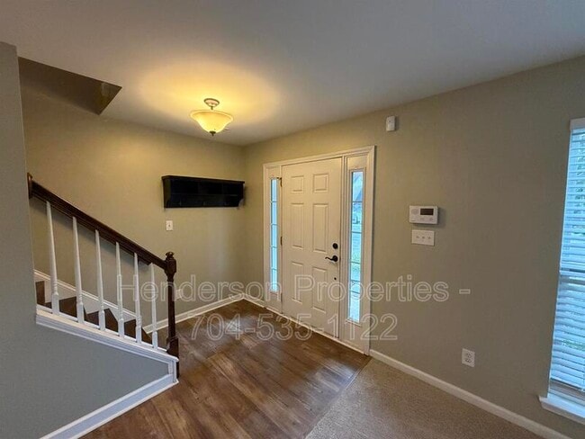 Photo - 2121 Ballingarry Dr