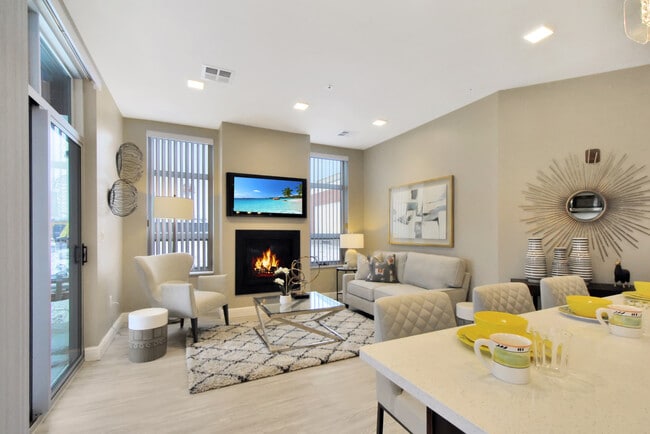 2 BR, 2 BA - Meadowbrook - 1218 SF - City Flats Apartments