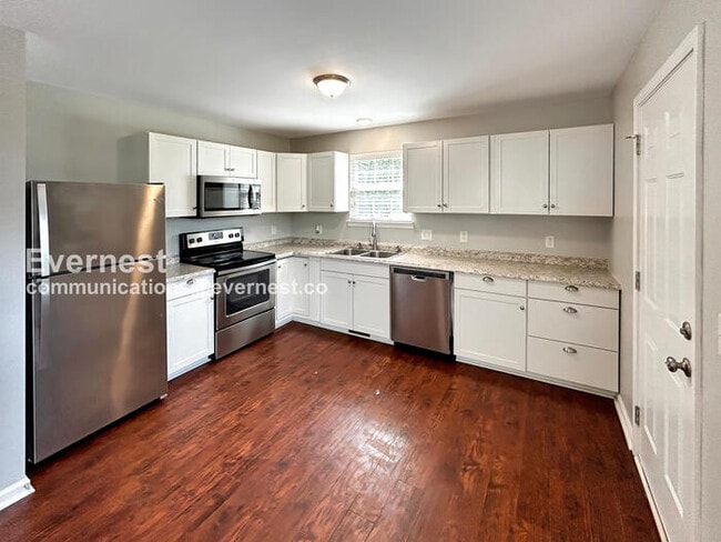 Photo - 908 E 16th Ave