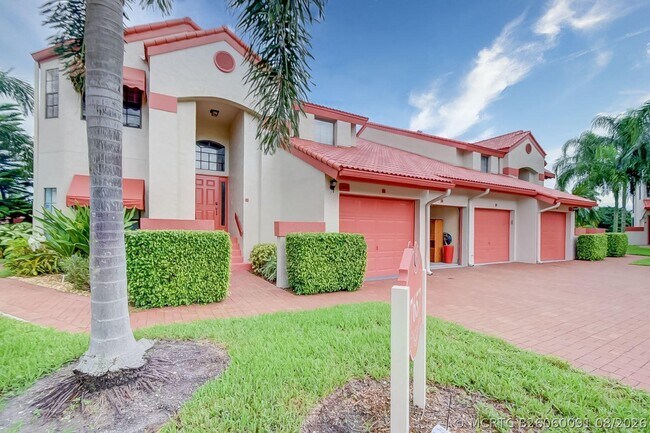 Building Photo - 7657 Lexington Club Blvd Unit C