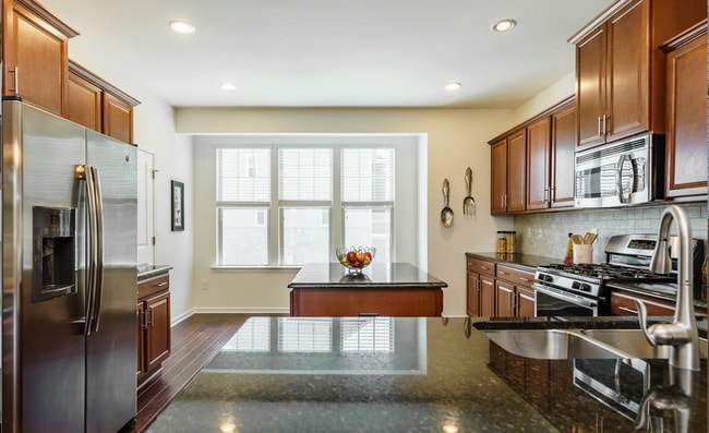 Photo - 5403 Cambridgeshire Loop