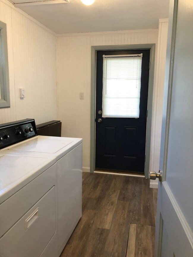 1408 Pennsylvania Avenue Unit Apartment 1 Tyrone, PA