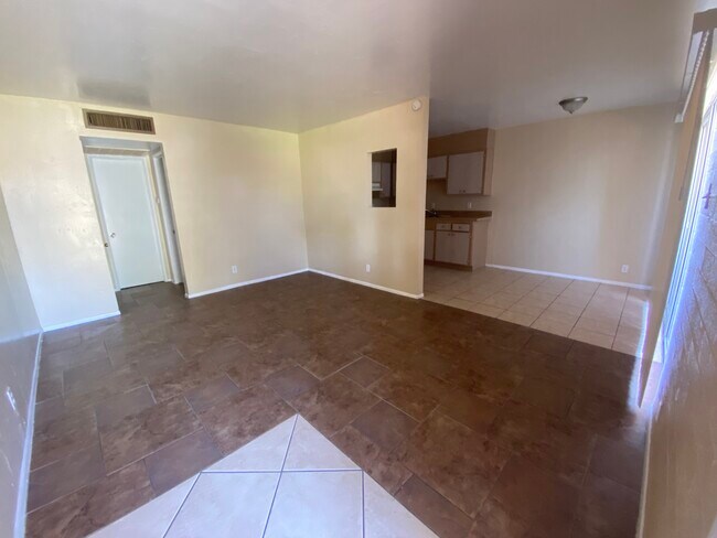 Photo - The Place of Tempe