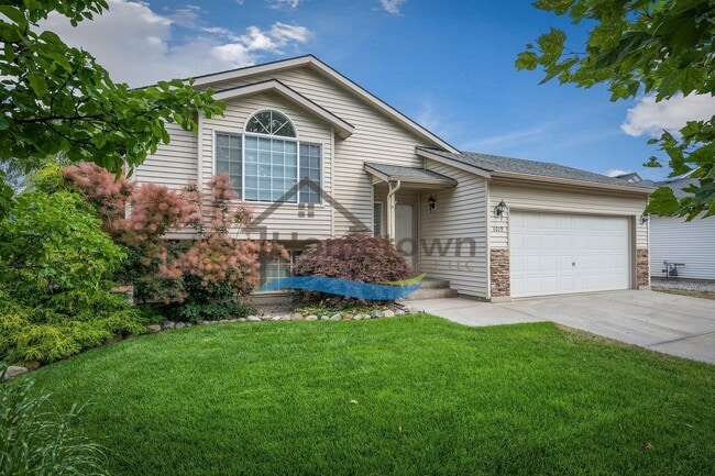 Building Photo - Updated 4 Bedroom Home in Fieldstone!