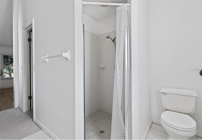 Photo - 5517 Loma Vista Dr E