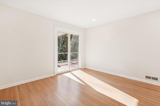 Photo - 11138 Byrd Dr