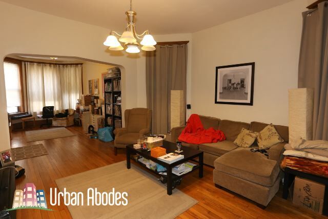 Photo - 1326 N Claremont Ave Unit 2C