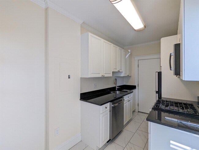 Photo - 27 Chauncy St Unit 12