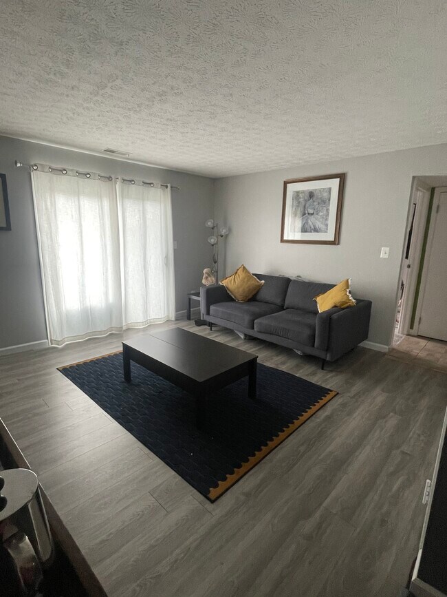 Photo - 1530 Slade Ave Unit 303