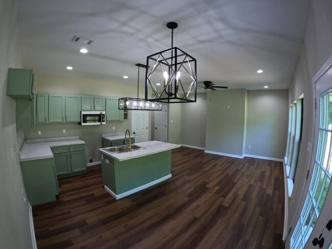 Photo - 1011 S Somerville St