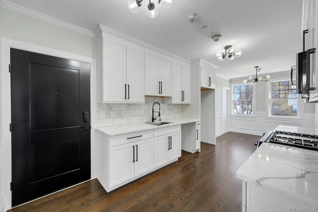 Building Photo - 74 Nelson Ave Unit 4