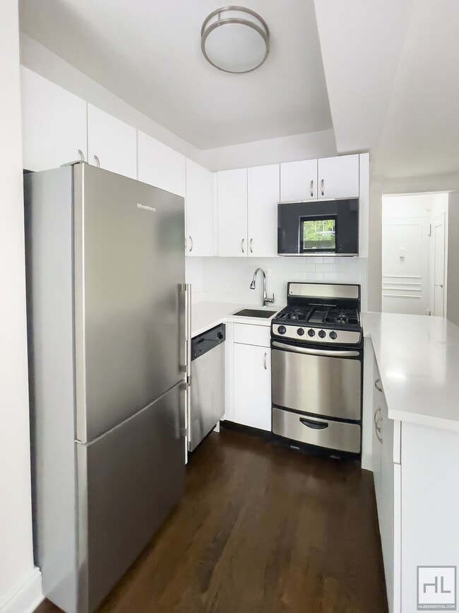 Photo - BEEKMAN PLACE Unit 5E