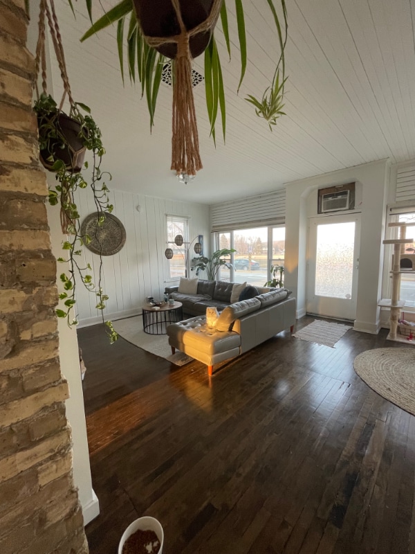 Photo - 3581 S Kinnickinnic Ave Unit 3581 S Kinnickinnic Ave