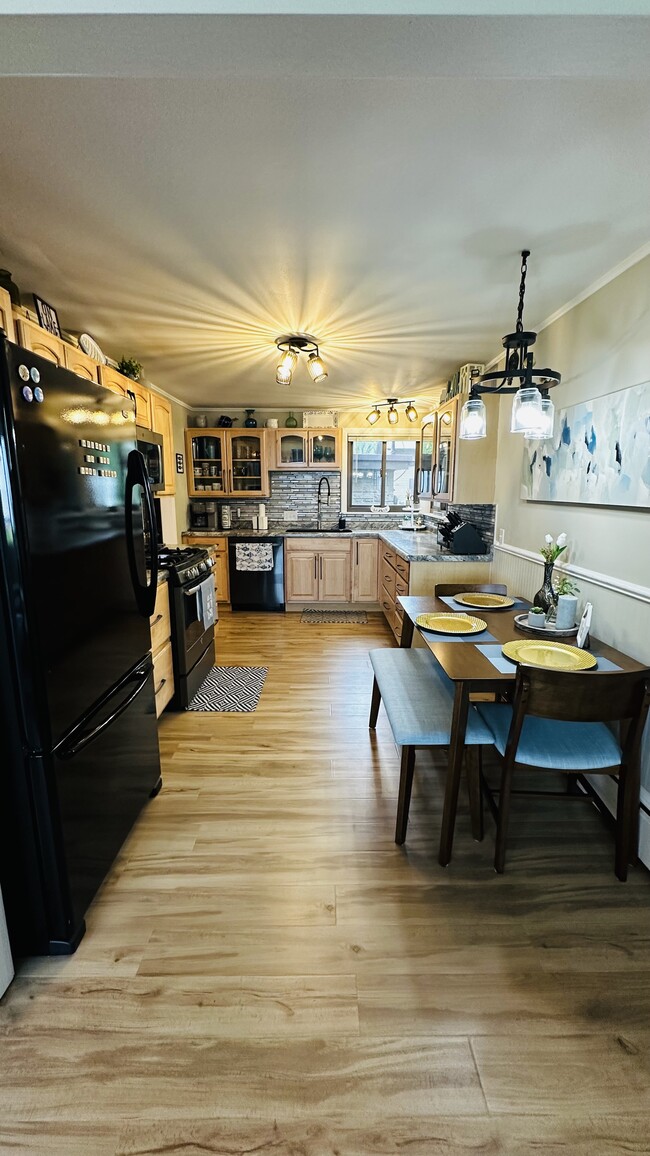 Photo - 1757 Brighton Beach Rd