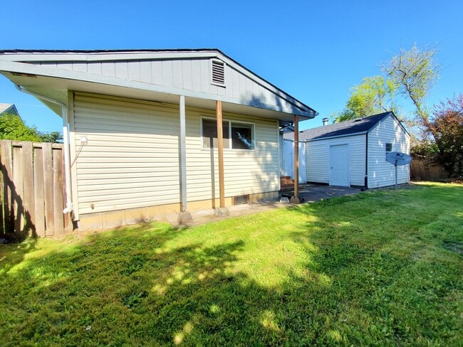 Photo - 3 Bed 2 Bath Home w/ storage shed