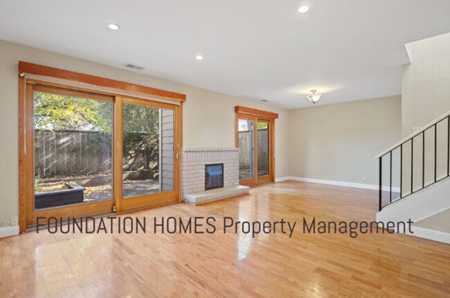 Photo - 28 Mariner Green Dr