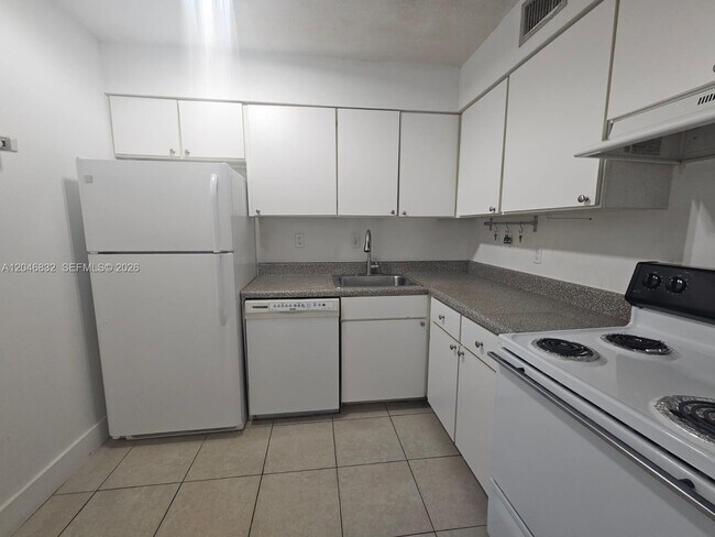 Photo - 4900 NW 79th Ave Unit 206