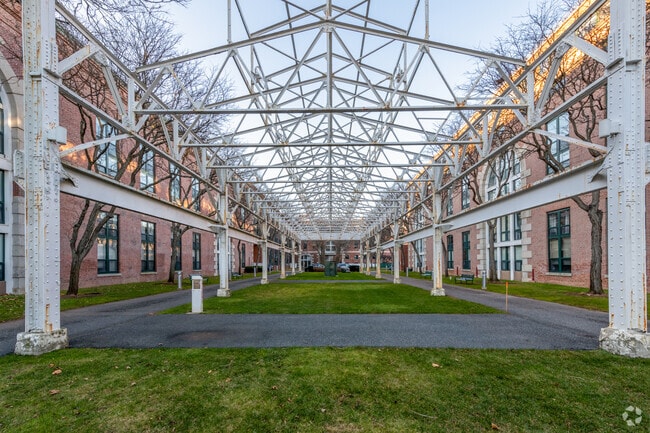 Photo - Parris Landing