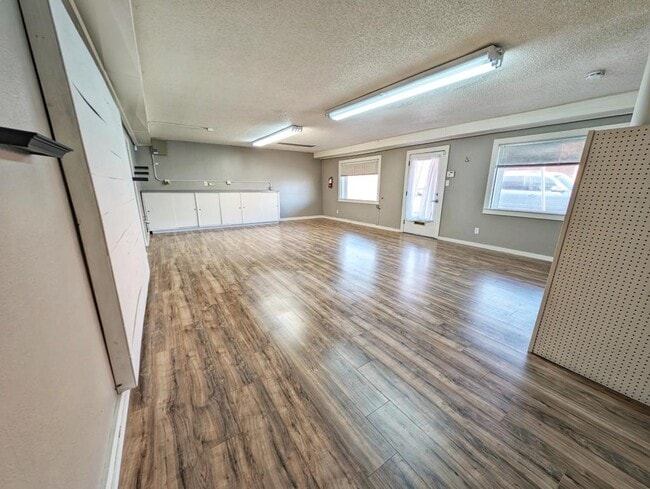 Photo - 209 S 2nd Ave