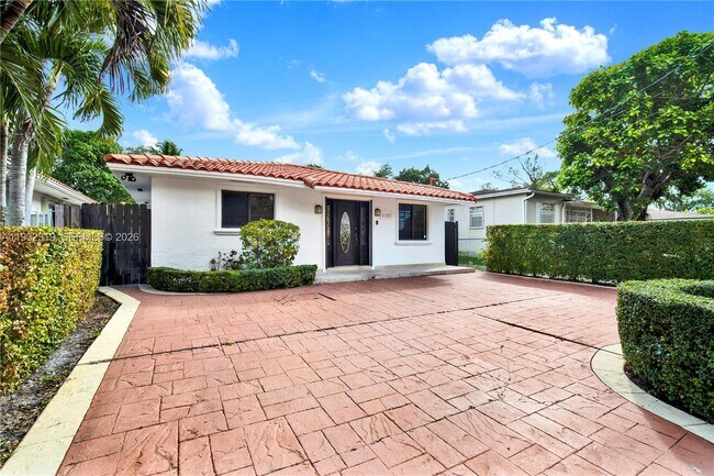 Photo - 2237 SW 63rd Ave