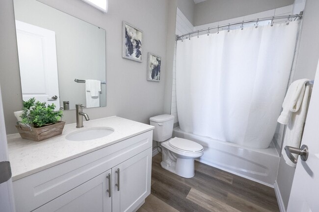 Photo - Gorgeous 2 Bed 1 Bath - Located in the Heart of Sarnia! Unité 305