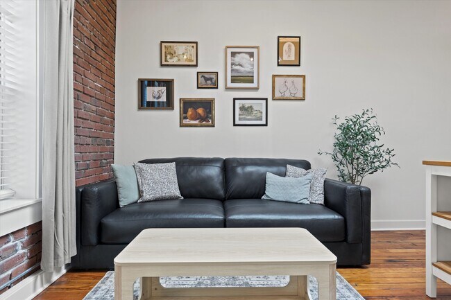 Photo - 1523 Oak St Unidad 205